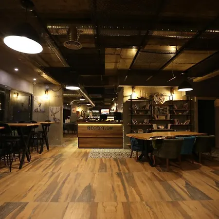 Askoroz Hotel Kandira